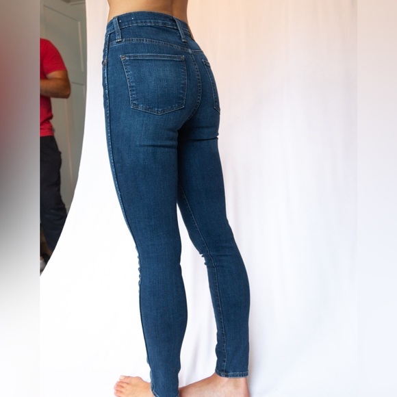 The Madewell 10” high rise skinny jeans - Picture 5 of 7